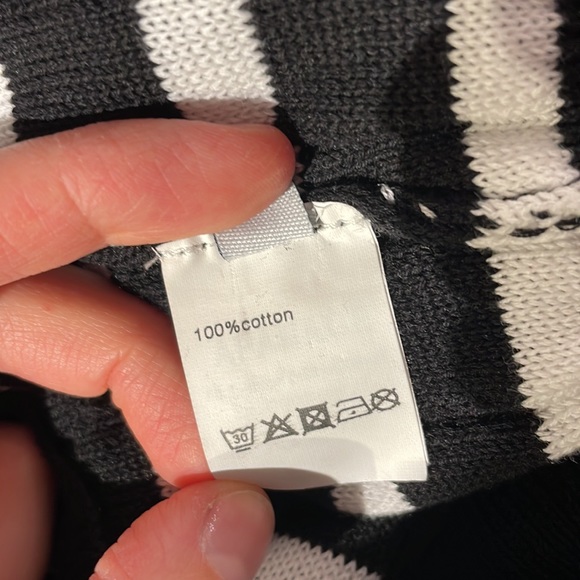 Black and White Striped Sweater - Picture 7 of 7